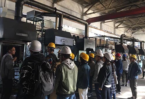 熱烈歡迎青島科技大學學生到青島豐東參觀學習